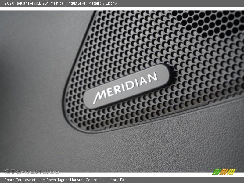 Indus Silver Metallic / Ebony 2020 Jaguar F-PACE 25t Prestige