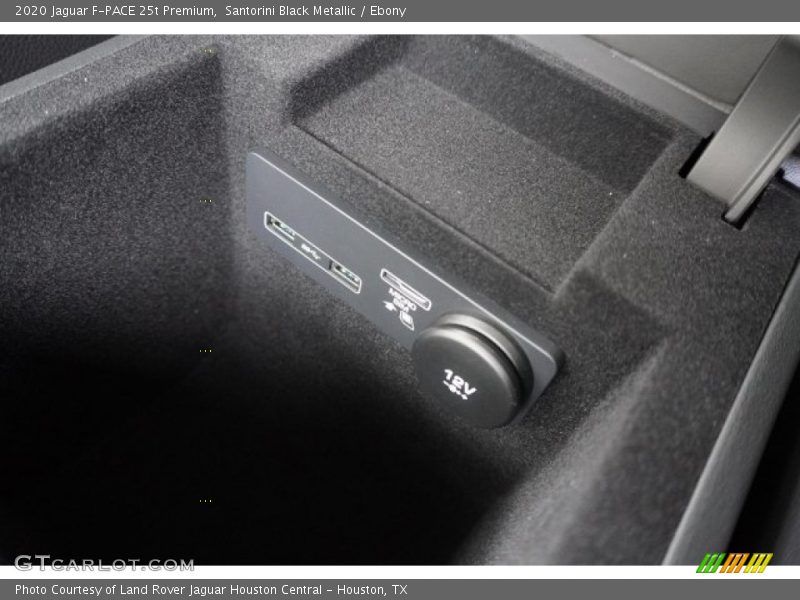 Santorini Black Metallic / Ebony 2020 Jaguar F-PACE 25t Premium