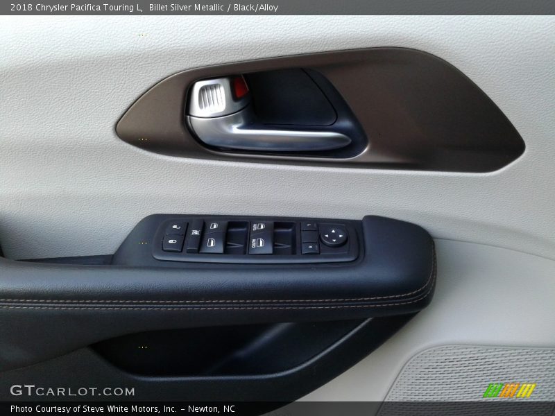 Billet Silver Metallic / Black/Alloy 2018 Chrysler Pacifica Touring L