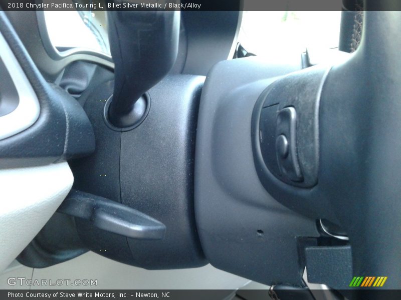 Billet Silver Metallic / Black/Alloy 2018 Chrysler Pacifica Touring L