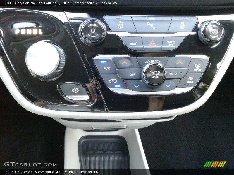 Billet Silver Metallic / Black/Alloy 2018 Chrysler Pacifica Touring L