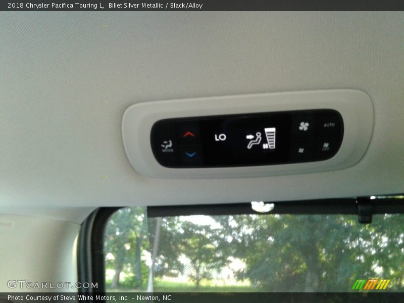 Billet Silver Metallic / Black/Alloy 2018 Chrysler Pacifica Touring L