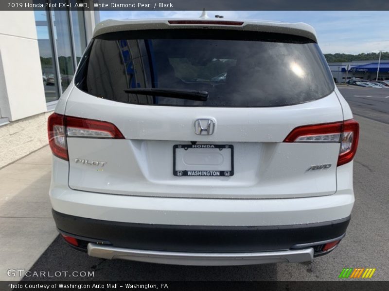 White Diamond Pearl / Black 2019 Honda Pilot EX-L AWD
