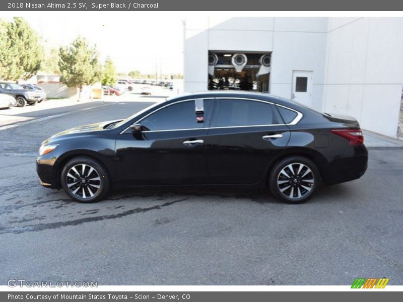 Super Black / Charcoal 2018 Nissan Altima 2.5 SV