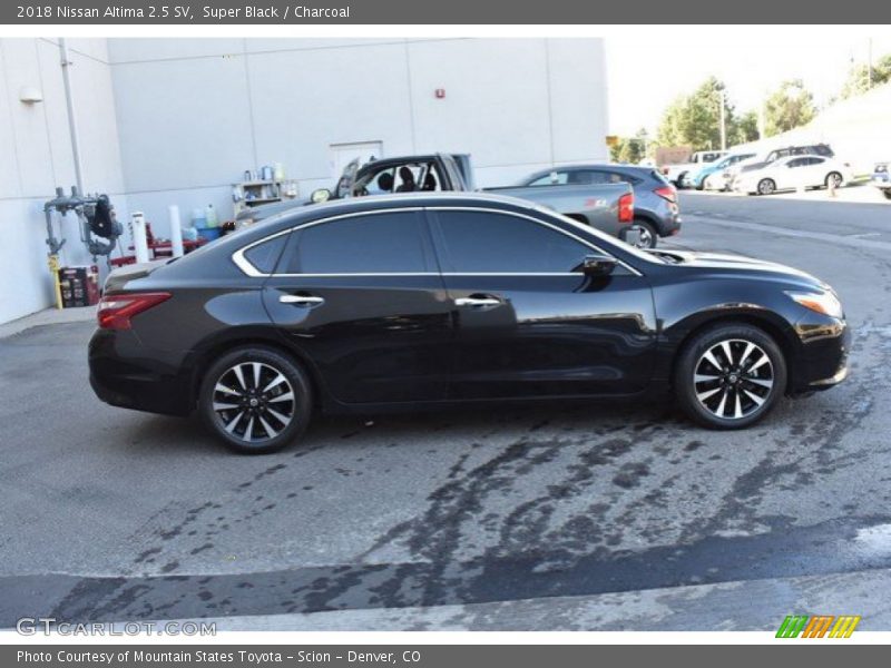 Super Black / Charcoal 2018 Nissan Altima 2.5 SV
