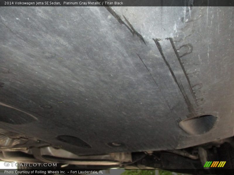 Platinum Gray Metallic / Titan Black 2014 Volkswagen Jetta SE Sedan
