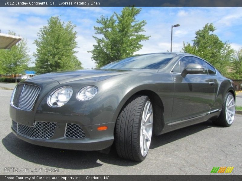 Front 3/4 View of 2012 Continental GT 