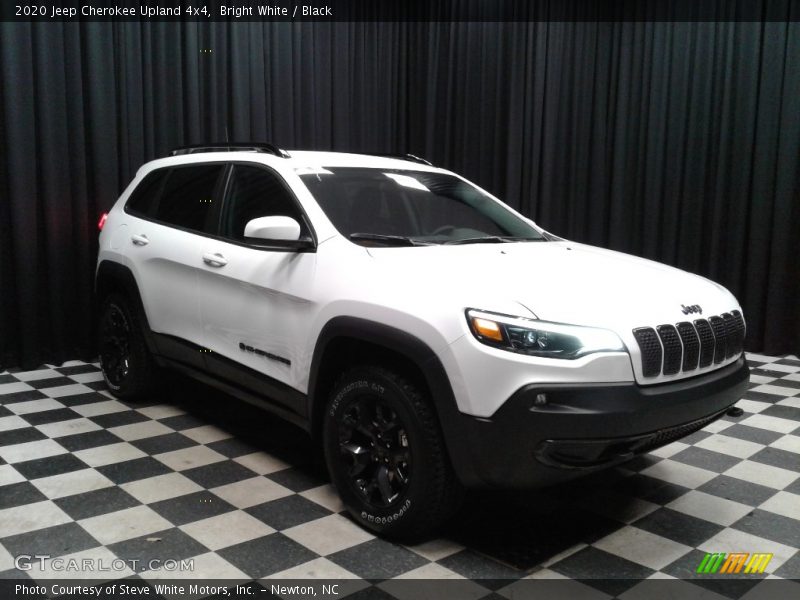 Bright White / Black 2020 Jeep Cherokee Upland 4x4