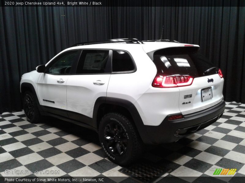 Bright White / Black 2020 Jeep Cherokee Upland 4x4