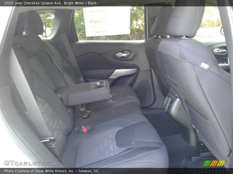 Bright White / Black 2020 Jeep Cherokee Upland 4x4