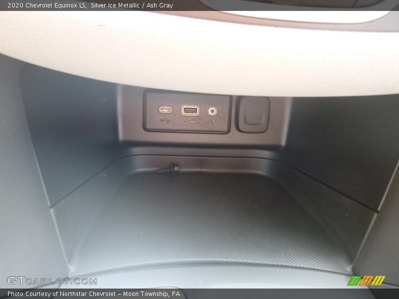 Silver Ice Metallic / Ash Gray 2020 Chevrolet Equinox LS