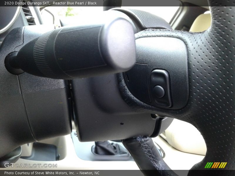 Reactor Blue Pearl / Black 2020 Dodge Durango SXT