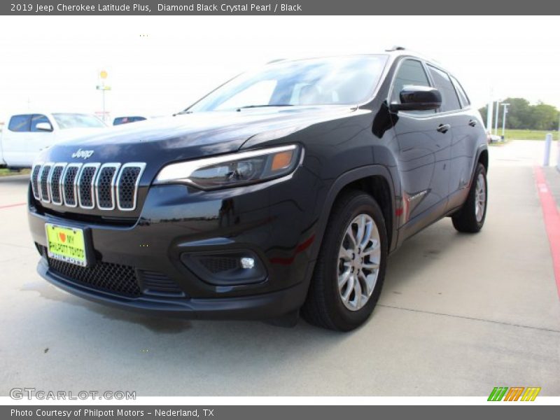 Diamond Black Crystal Pearl / Black 2019 Jeep Cherokee Latitude Plus