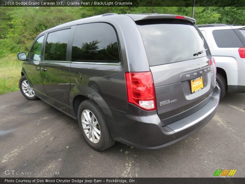 Granite Pearl / Black/Light Graystone 2018 Dodge Grand Caravan SXT