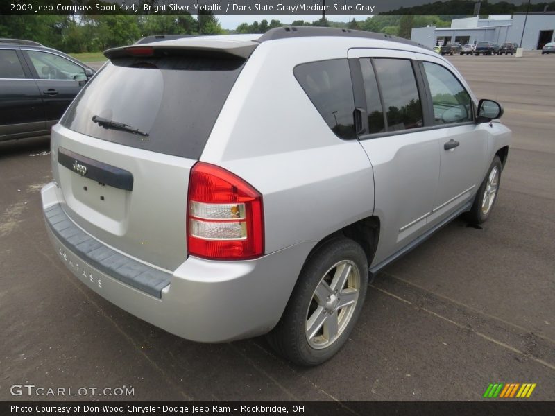 Bright Silver Metallic / Dark Slate Gray/Medium Slate Gray 2009 Jeep Compass Sport 4x4