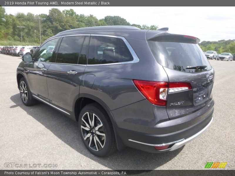 Modern Steel Metallic / Black 2019 Honda Pilot Touring AWD