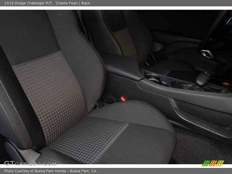 Granite Pearl / Black 2019 Dodge Challenger R/T