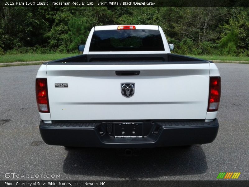 Bright White / Black/Diesel Gray 2019 Ram 1500 Classic Tradesman Regular Cab