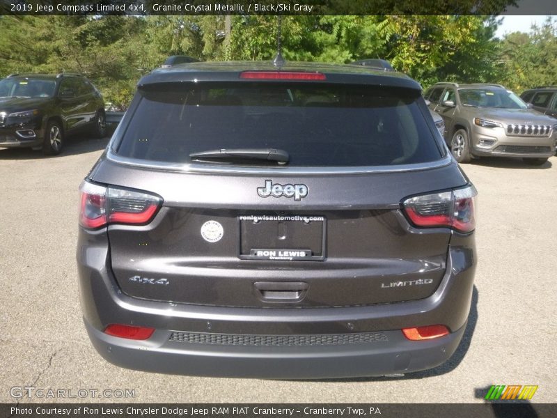 Granite Crystal Metallic / Black/Ski Gray 2019 Jeep Compass Limited 4x4