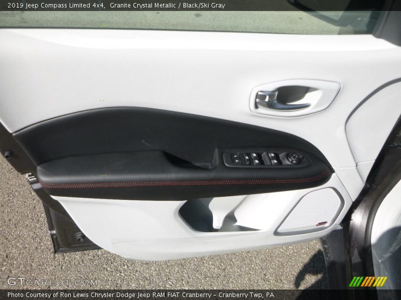 Granite Crystal Metallic / Black/Ski Gray 2019 Jeep Compass Limited 4x4