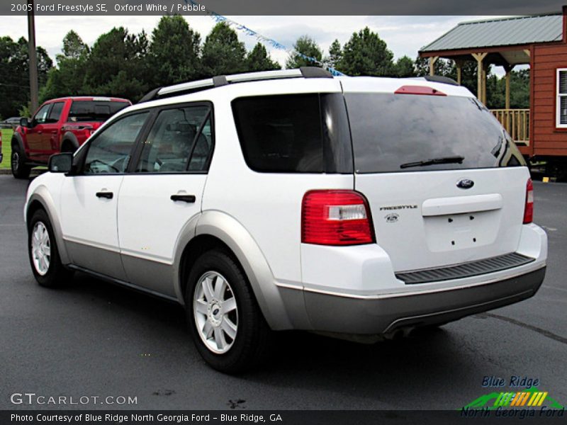 Oxford White / Pebble 2005 Ford Freestyle SE
