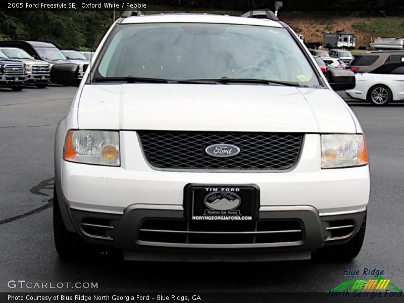 Oxford White / Pebble 2005 Ford Freestyle SE