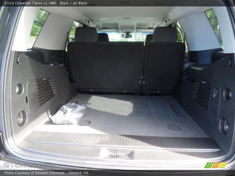 Black / Jet Black 2019 Chevrolet Tahoe LS 4WD