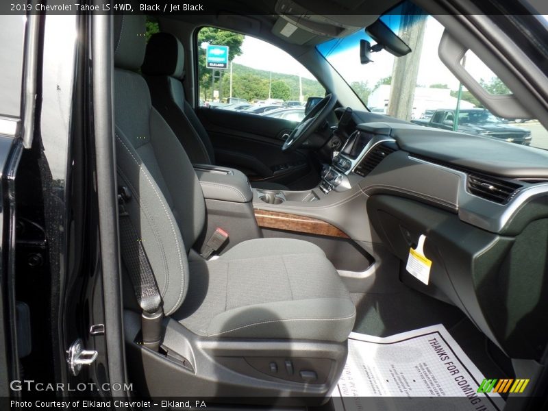 Black / Jet Black 2019 Chevrolet Tahoe LS 4WD