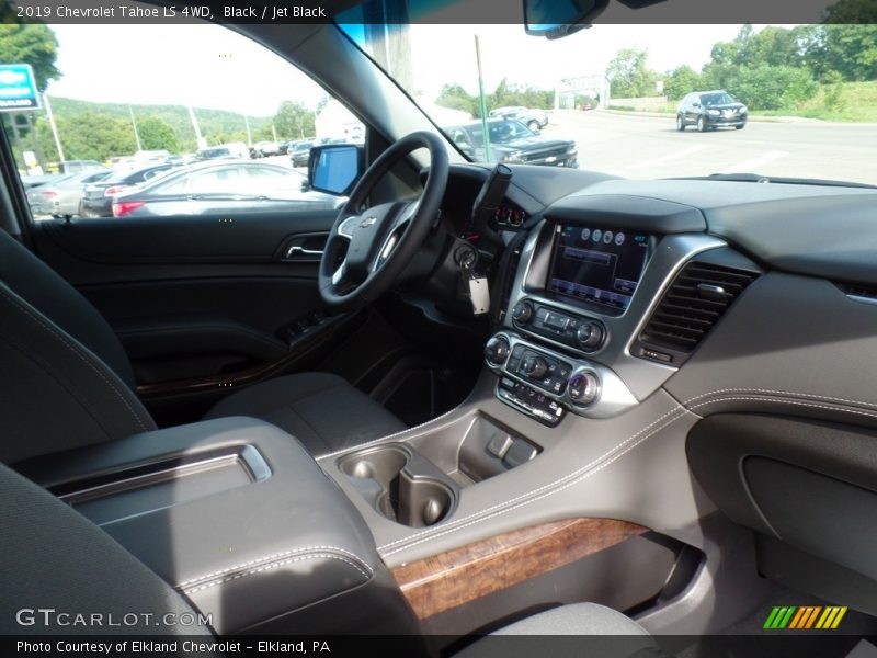 Black / Jet Black 2019 Chevrolet Tahoe LS 4WD
