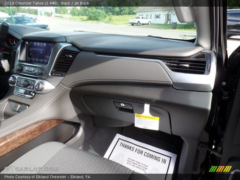 Black / Jet Black 2019 Chevrolet Tahoe LS 4WD