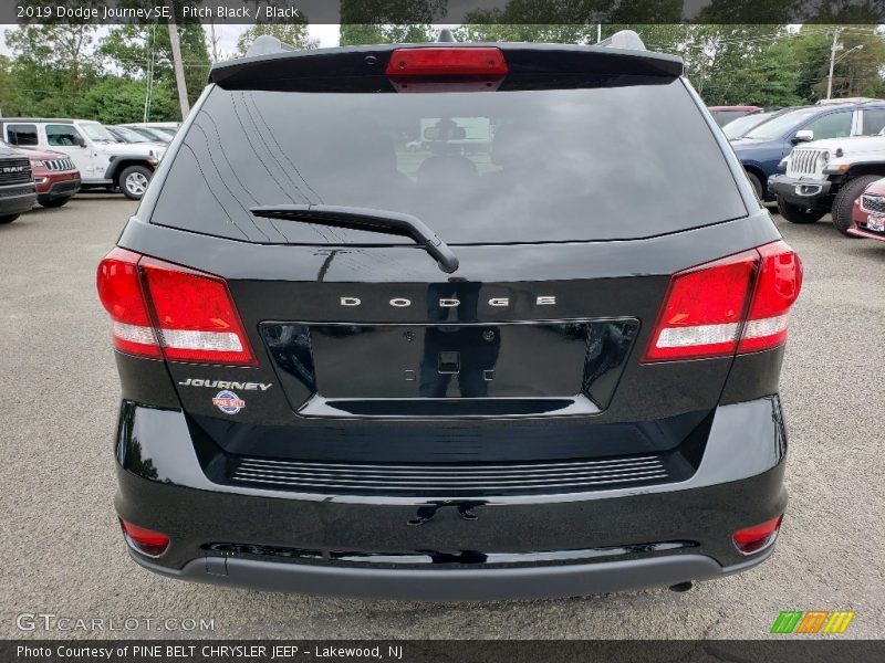 Pitch Black / Black 2019 Dodge Journey SE
