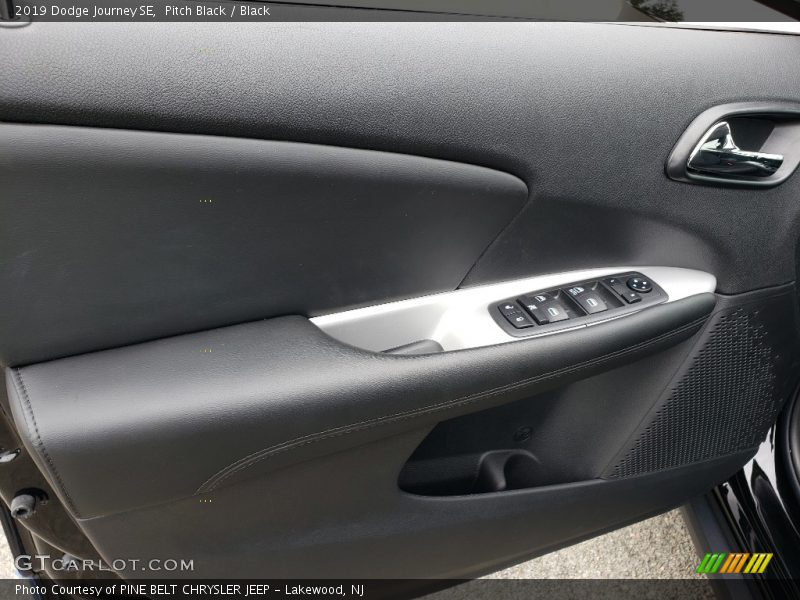 Pitch Black / Black 2019 Dodge Journey SE