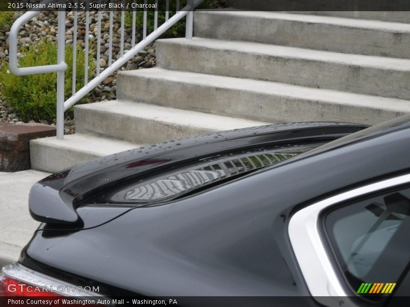 Super Black / Charcoal 2015 Nissan Altima 2.5 S