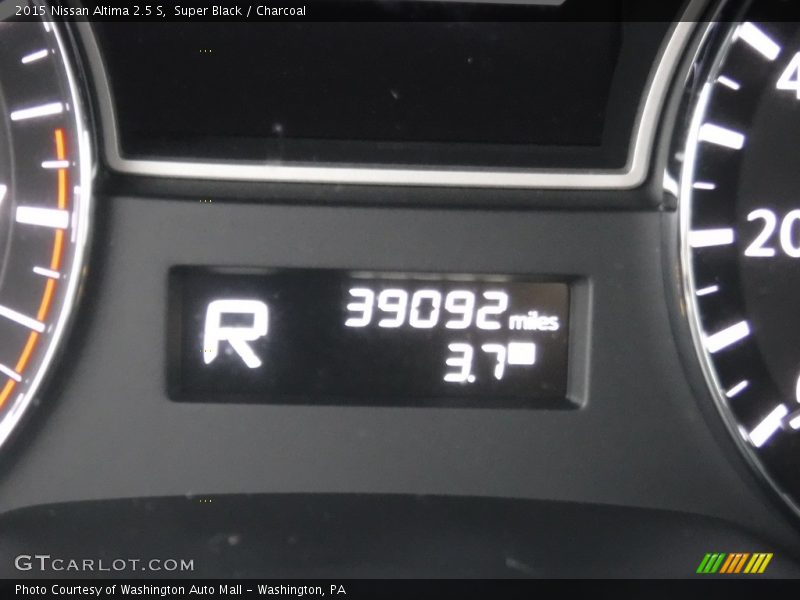 Super Black / Charcoal 2015 Nissan Altima 2.5 S