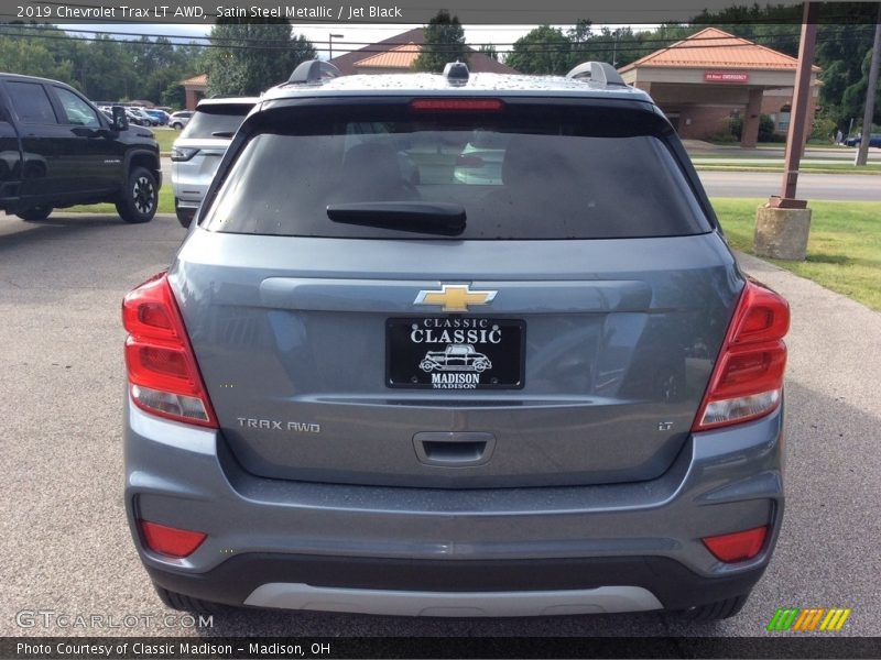 Satin Steel Metallic / Jet Black 2019 Chevrolet Trax LT AWD
