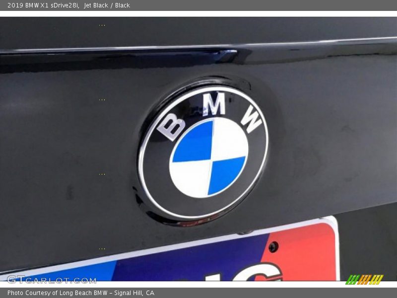Jet Black / Black 2019 BMW X1 sDrive28i