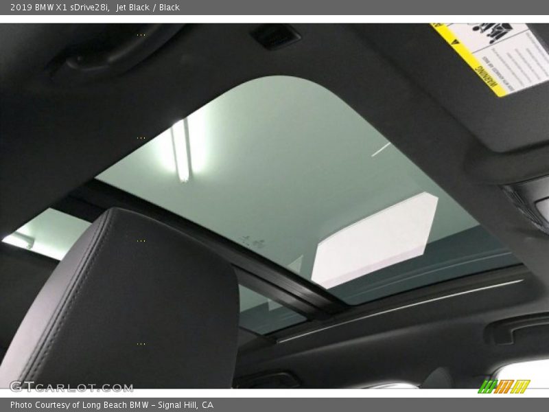 Jet Black / Black 2019 BMW X1 sDrive28i