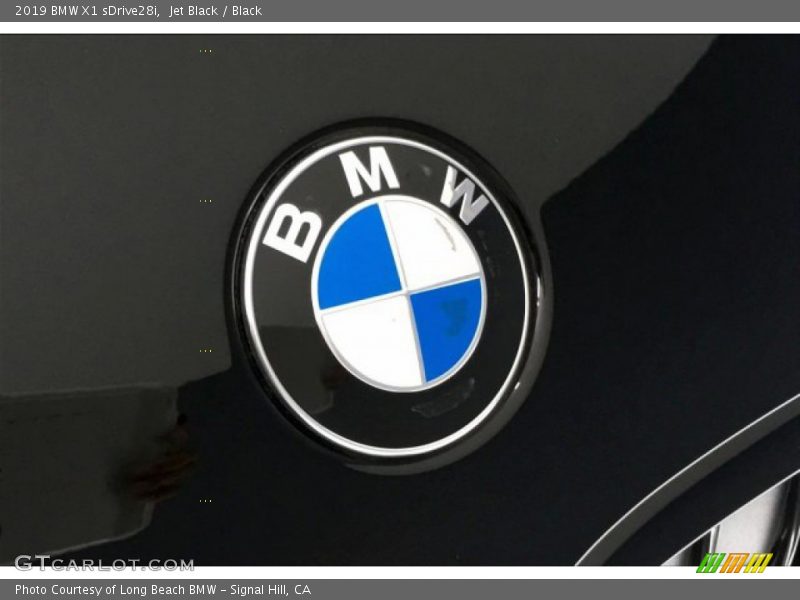Jet Black / Black 2019 BMW X1 sDrive28i