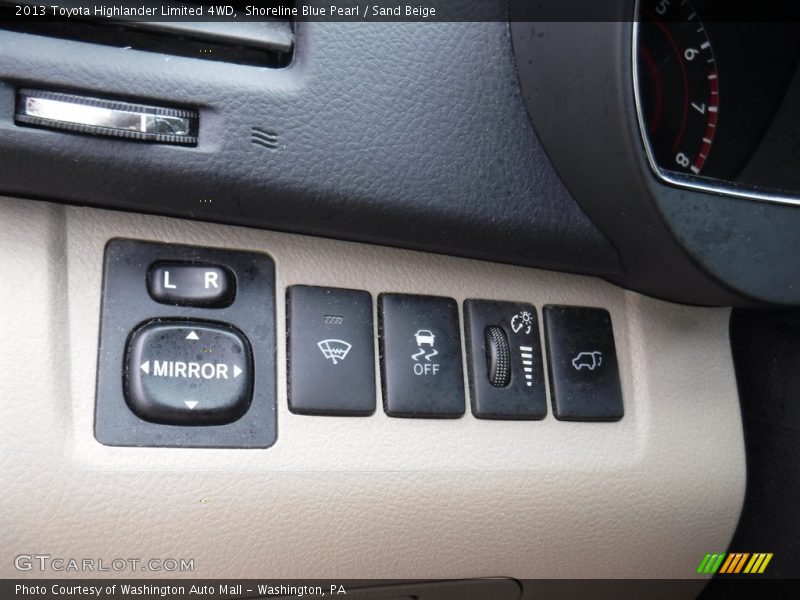Shoreline Blue Pearl / Sand Beige 2013 Toyota Highlander Limited 4WD