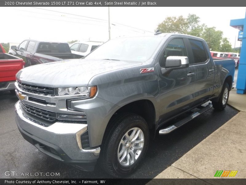 Front 3/4 View of 2020 Silverado 1500 LT Z71 Crew Cab 4x4