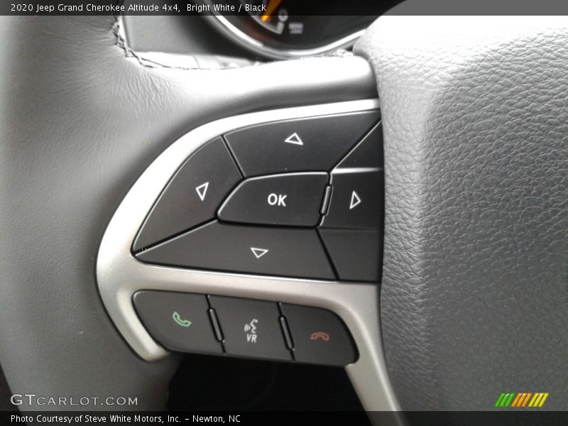 Bright White / Black 2020 Jeep Grand Cherokee Altitude 4x4