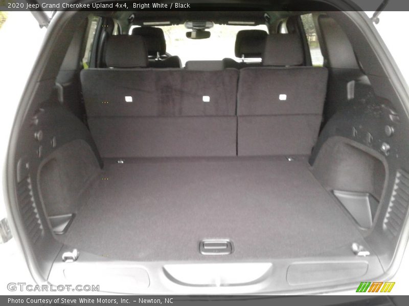 Bright White / Black 2020 Jeep Grand Cherokee Upland 4x4