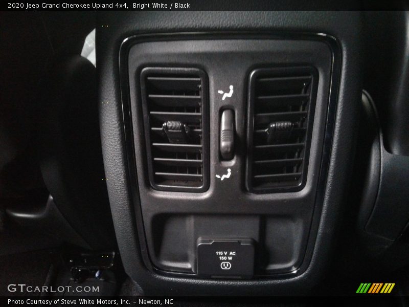 Bright White / Black 2020 Jeep Grand Cherokee Upland 4x4
