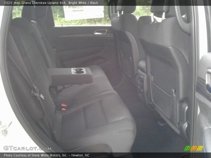 Bright White / Black 2020 Jeep Grand Cherokee Upland 4x4