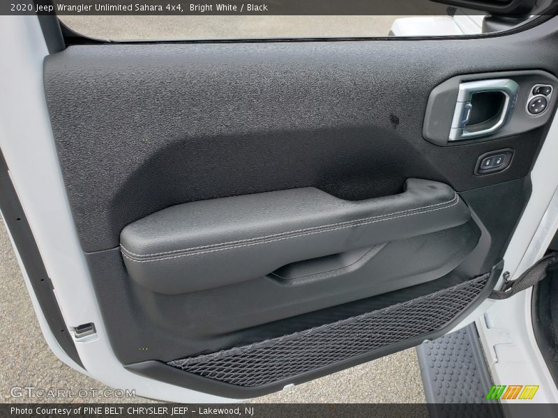 Door Panel of 2020 Wrangler Unlimited Sahara 4x4