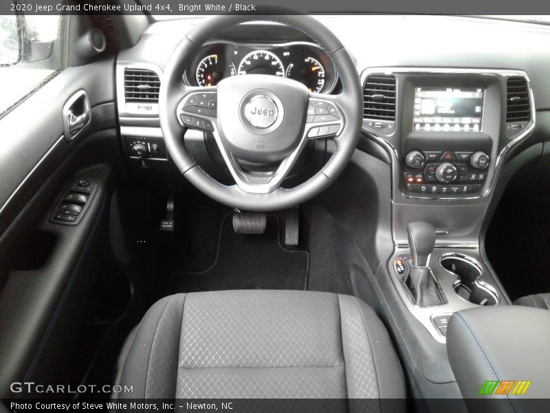 Bright White / Black 2020 Jeep Grand Cherokee Upland 4x4
