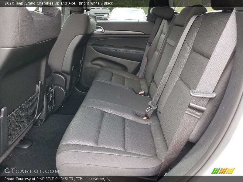 Bright White / Black 2020 Jeep Grand Cherokee Upland 4x4