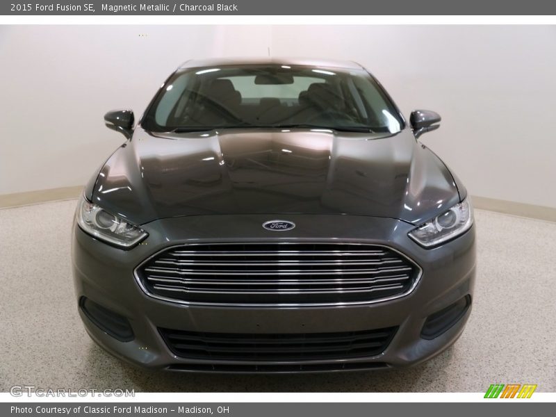 Magnetic Metallic / Charcoal Black 2015 Ford Fusion SE