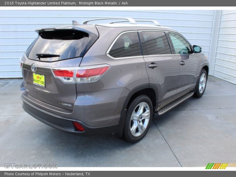 Midnight Black Metallic / Ash 2016 Toyota Highlander Limited Platinum
