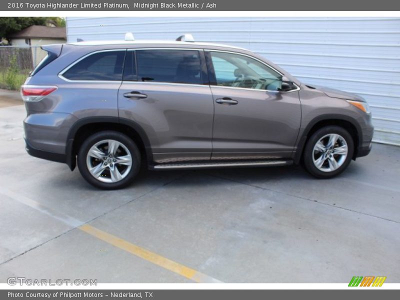 Midnight Black Metallic / Ash 2016 Toyota Highlander Limited Platinum
